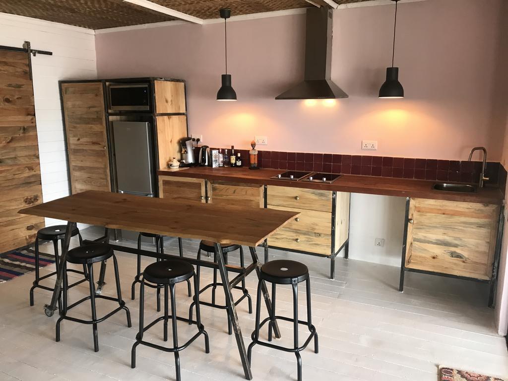 Pili Pili Boutique Hotel Кигали Экстерьер фото